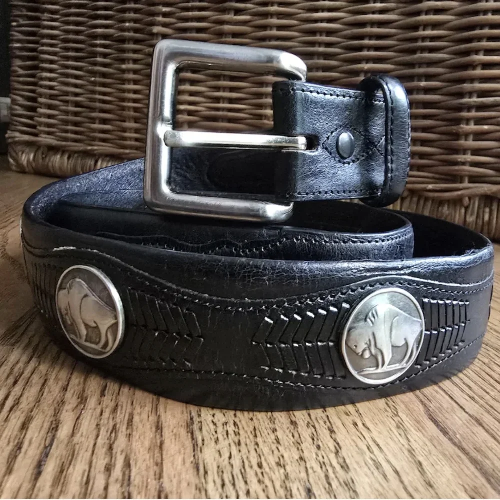 VINTAGE Western Buffalo Medallion Bison Belt Black Leather 38 Southwestern